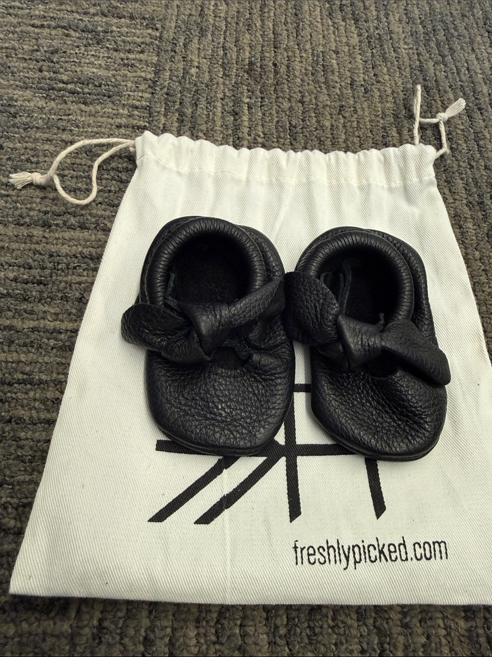 Freshly Picked Black Leather Knot Baby Moccasins